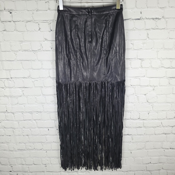 DIVIDED H&M | faux/ vegan leather fringe pencil skirt - Picture 2 of 3
